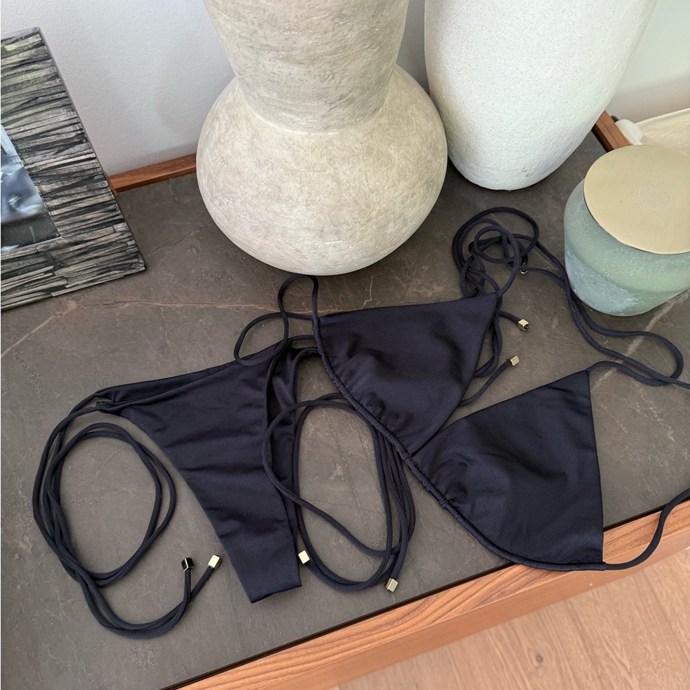 Sommer Swim Nero bikini top